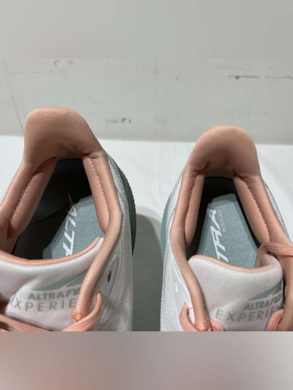 Altra FWD Experience Running Shoes Womens 8.5 White Pink Zero Drop Comfort - Picture 13 of 16